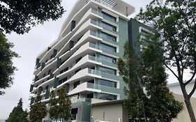 Code Apartments Brisbane 4*