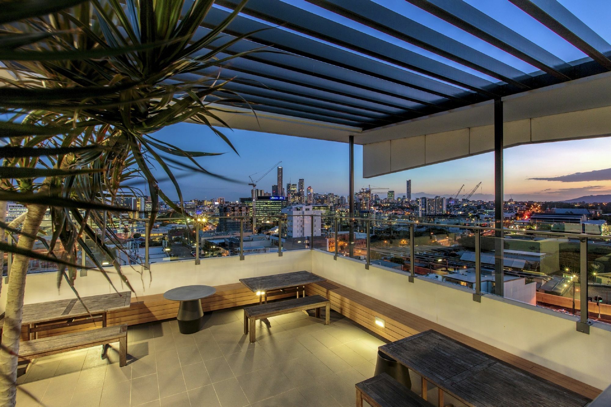 Code Apartments Brisbane Exterior photo