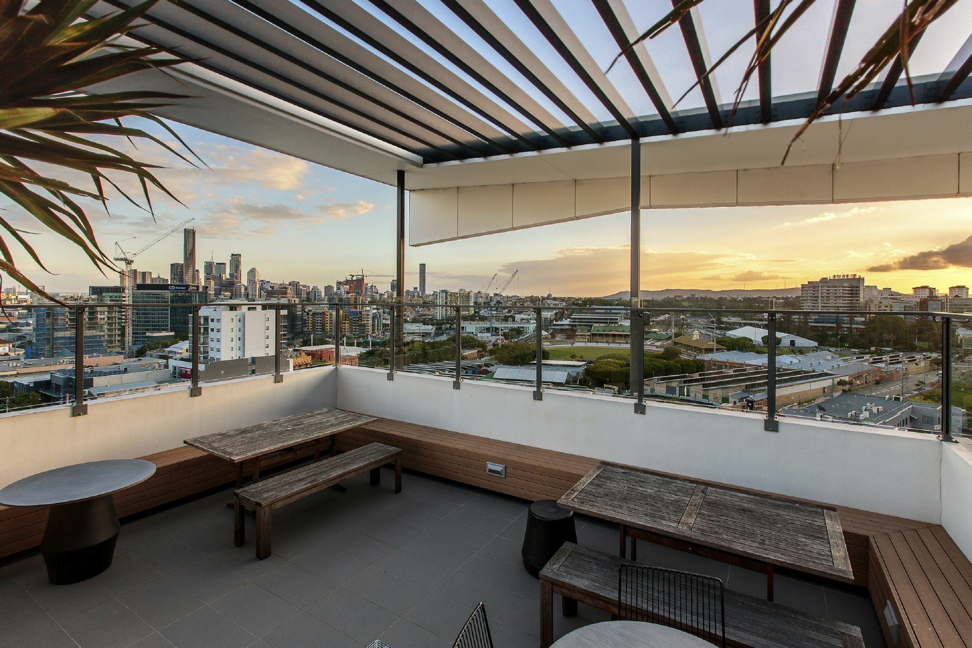 Code Apartments Brisbane Exterior photo